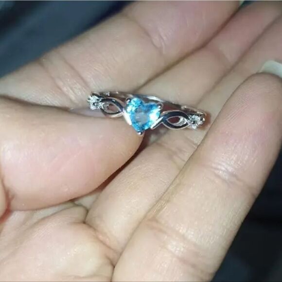 Blue Heart S925 Silver Ring - Picture 5 of 12